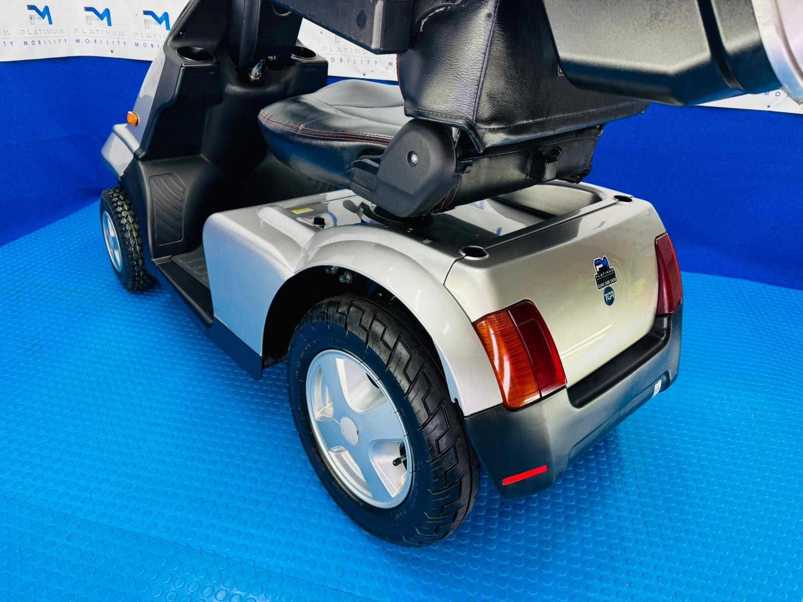 2023 TGA Breeze S4 8MPH All Terrain Mobility Scooter Immaculate Condition 1843