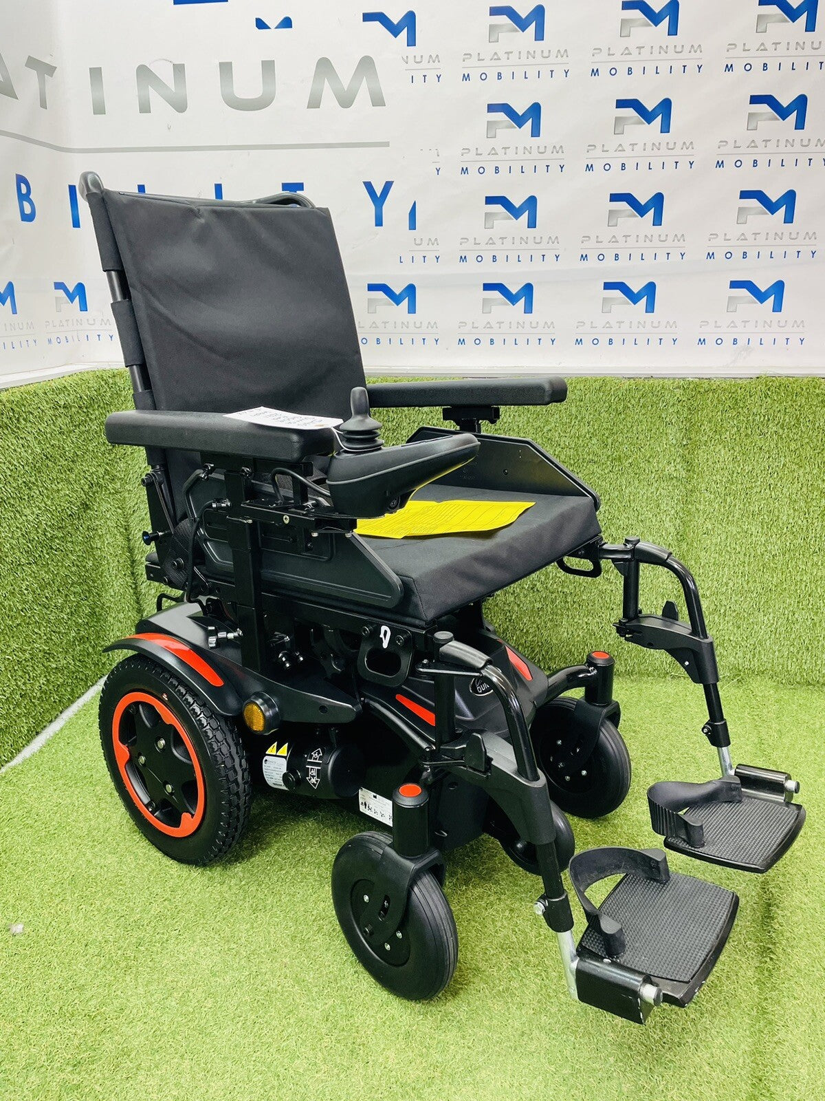 2021 Quickie Q100 R with Standard Seating Powerchair Electric Wheelchair