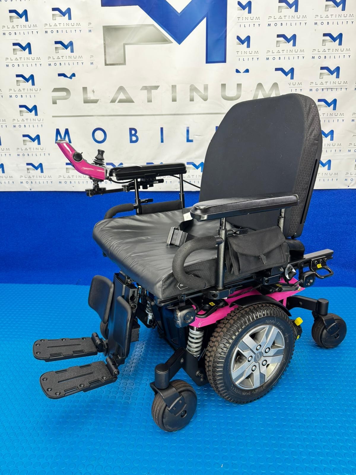 Pride Quantum Q6 Edge 2 Powerchair 4mph Electric Wheelchair  (1817) All Terrain