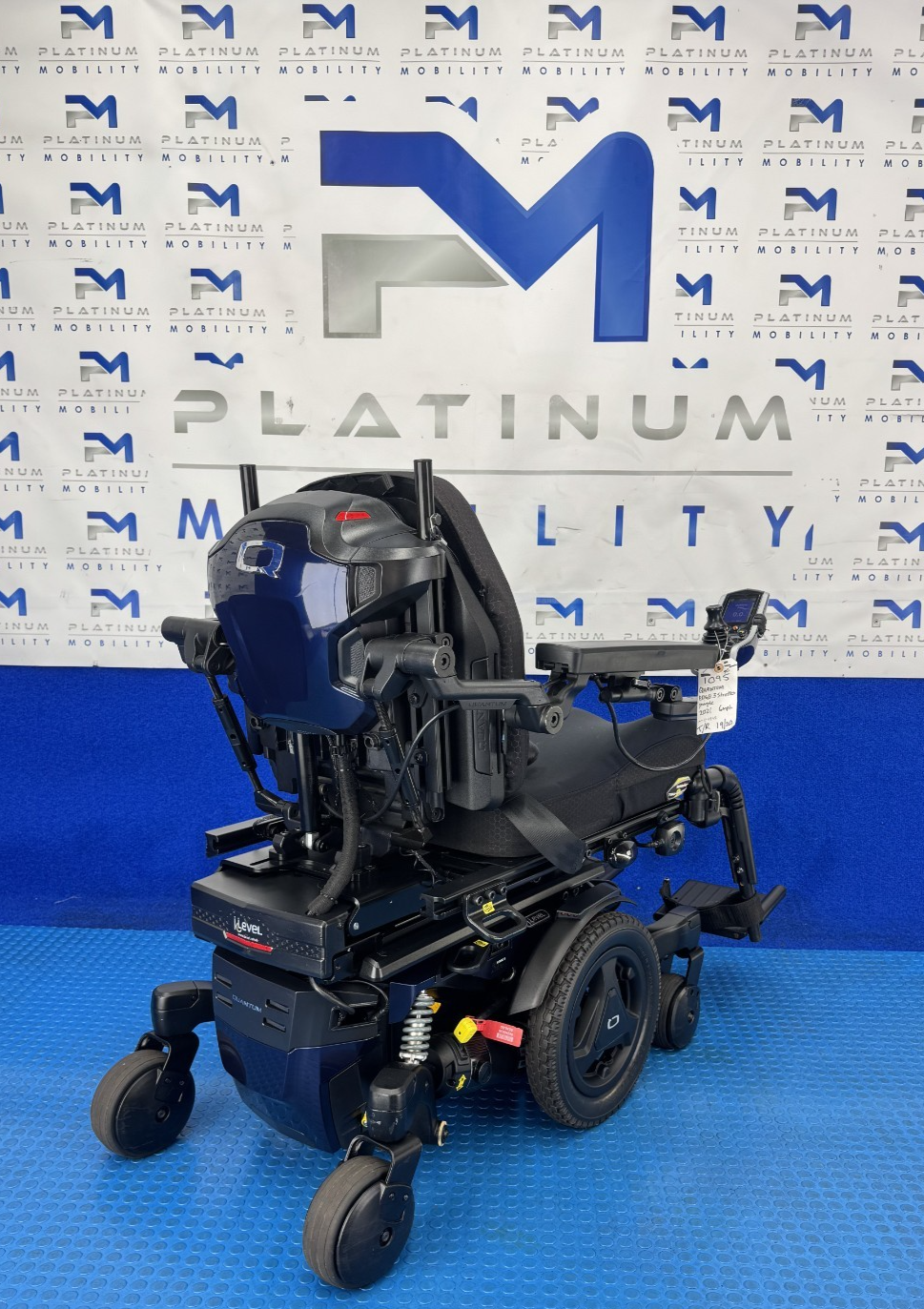 PRIDE QUANTUM EDGE 3 STRETTO i-LEVEL 6 MPH ELECTRIC MOBILITY POWERCHAIR 1095