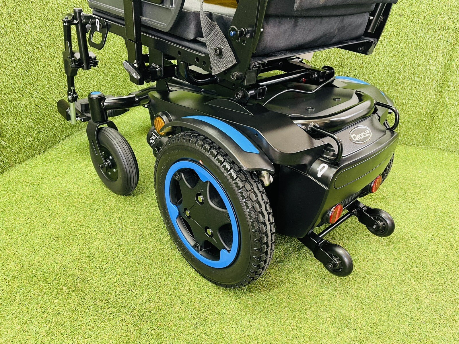 2021 Quickie Q100 R with Standard Seating Powerchair Electric Wheelchair