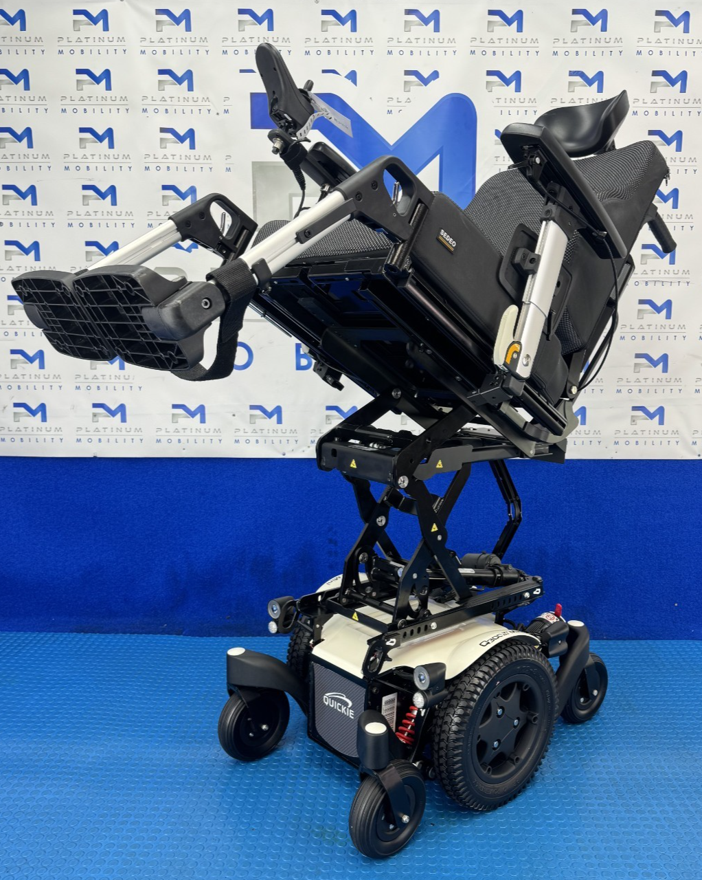 2025 Sunrise Quickie Q300M Powerchair 6 mph Riser, Tilt Electric Wheelchair 2789