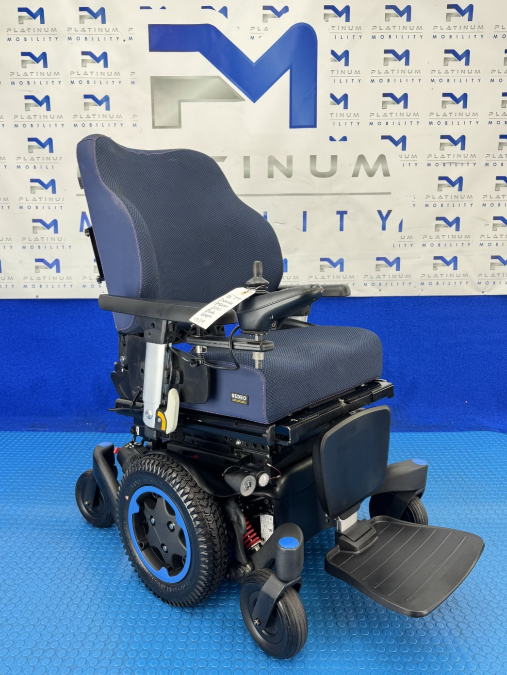 SUNRISE QUICKIE Q500M 6MPH ELECTRIC WHEELCHAIR TILT AND RISER POWERCHAIR 677