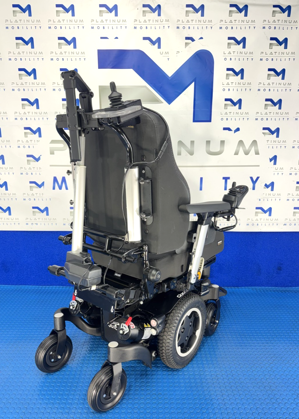 Sunrise Quickie Q300M Powerchair 6 mph Riser, Tilt, Electric Legs, Recline 4129