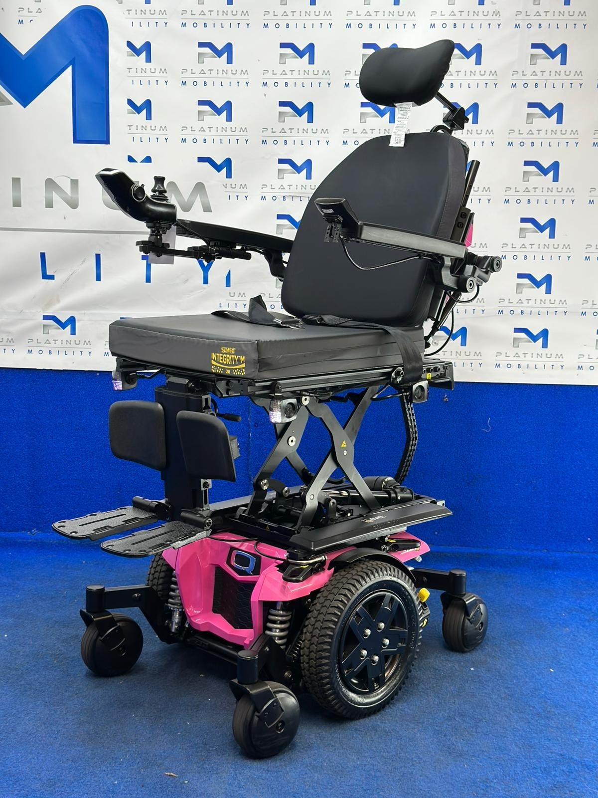 Quantum Q6 Edge 2.0 i-Level Powerchair – 6mph Electric Wheelchair (1230)