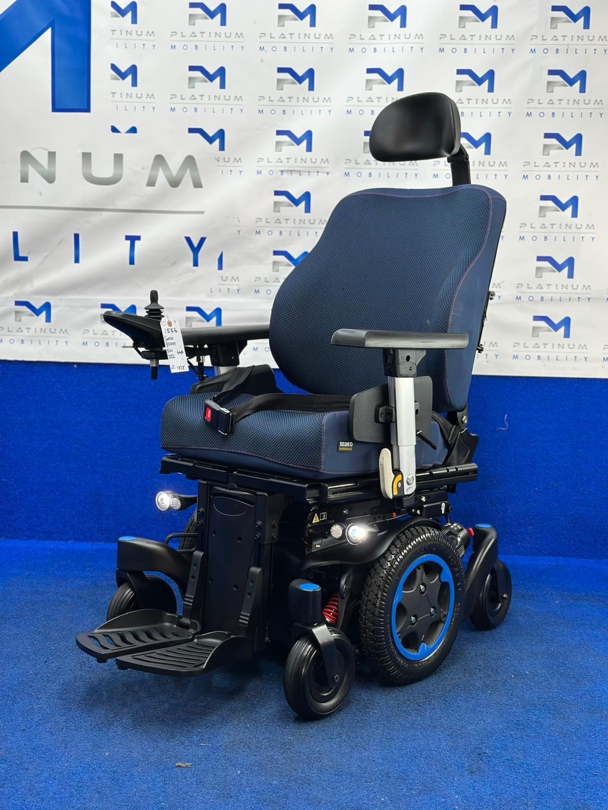 Quickie Q500 M Powerchair – 6mph Riser Electric Wheelchair by Sunrise (1556)