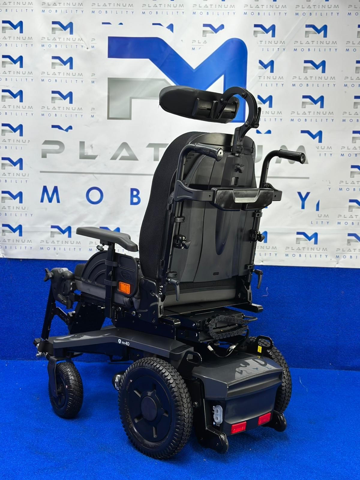 Invacare RX40 4MPH Electric Wheelchair Powerchair Mobility Riser 1644