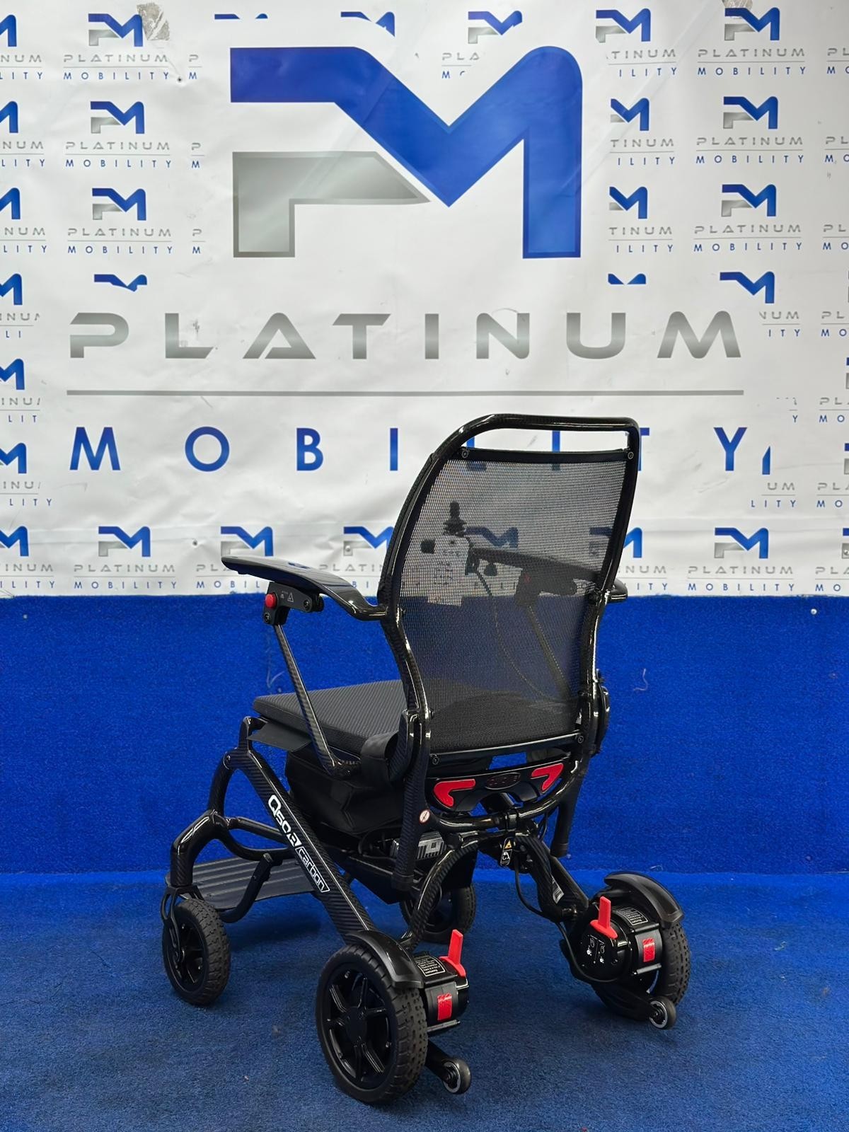 QUICKIE Q50 R LIGHTWEIGHT CARBON FIBRE ELECTRIC POWERCHAIR SCOOTER FOLDING 4MPH