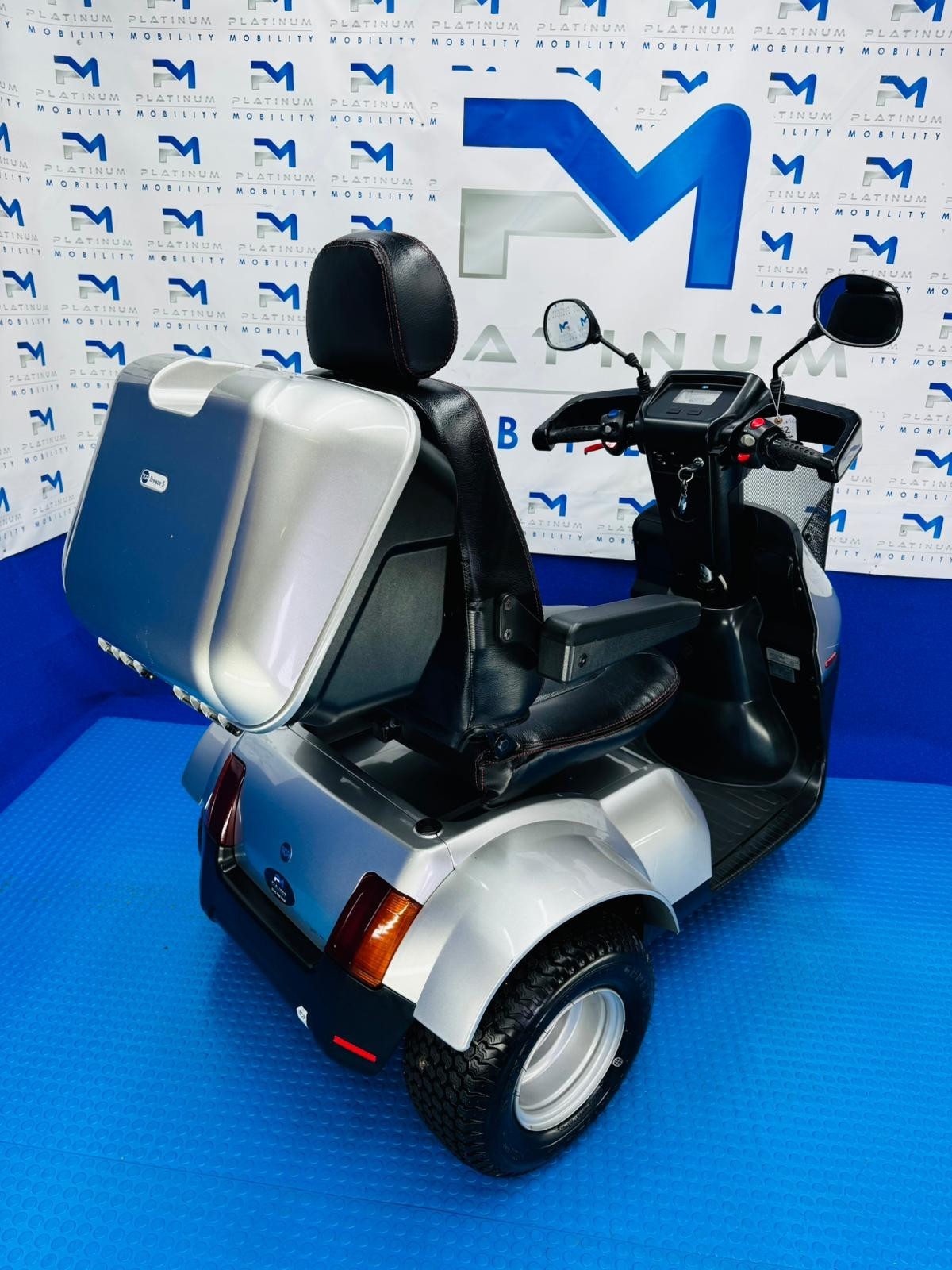 TGA Breeze S3 GT 8MPH LARGE Mobility Scooter All Terrain 1582