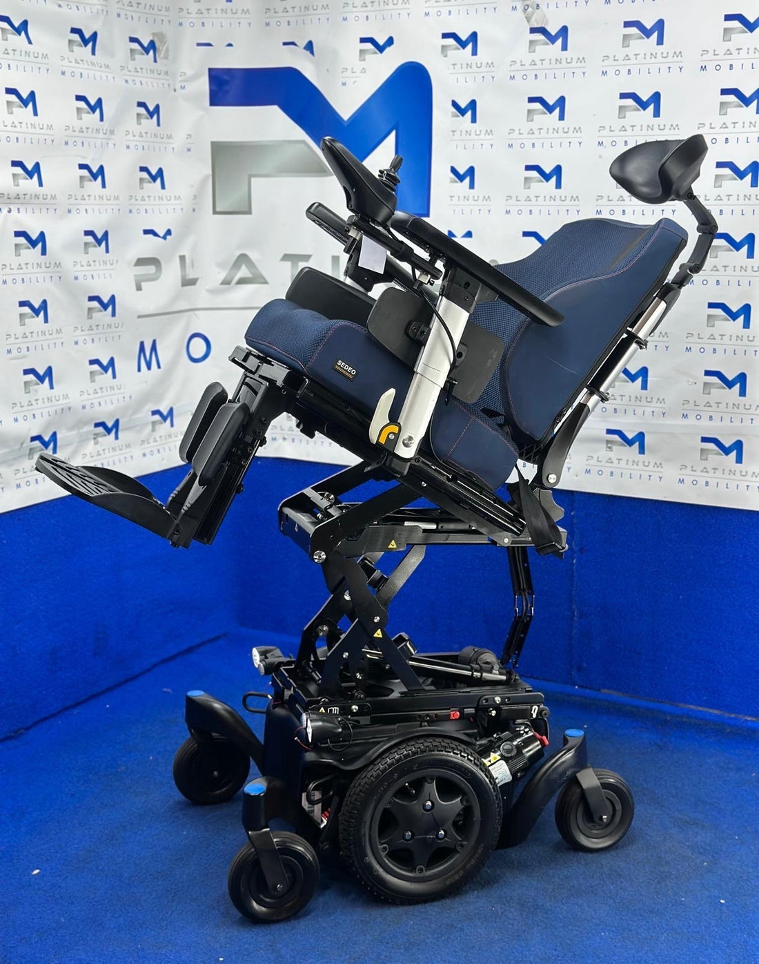 Quickie Q500 M Powerchair – 6mph Riser Electric Wheelchair by Sunrise (916)