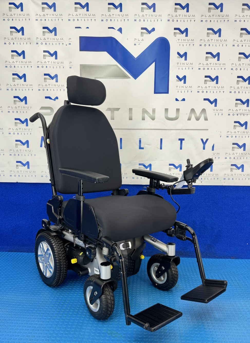 Quantum Aspen Electric Wheelchair Tilt Function 4mph 2933