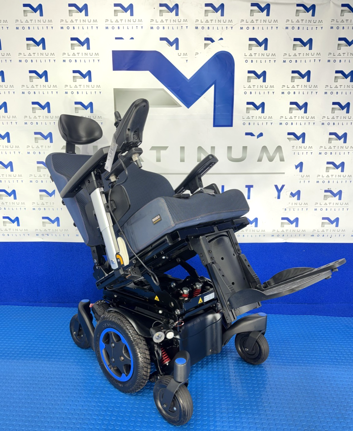 Sunrise Quickie Q500 M Powerchair – 6mph Riser & Tilt Electric Wheelchair 2980