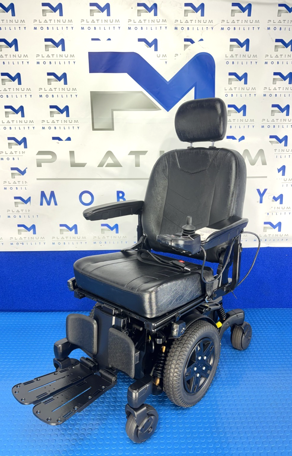 Quantum Edge 3 Stretto Powerchair – 6mph Electric Wheelchair 2198