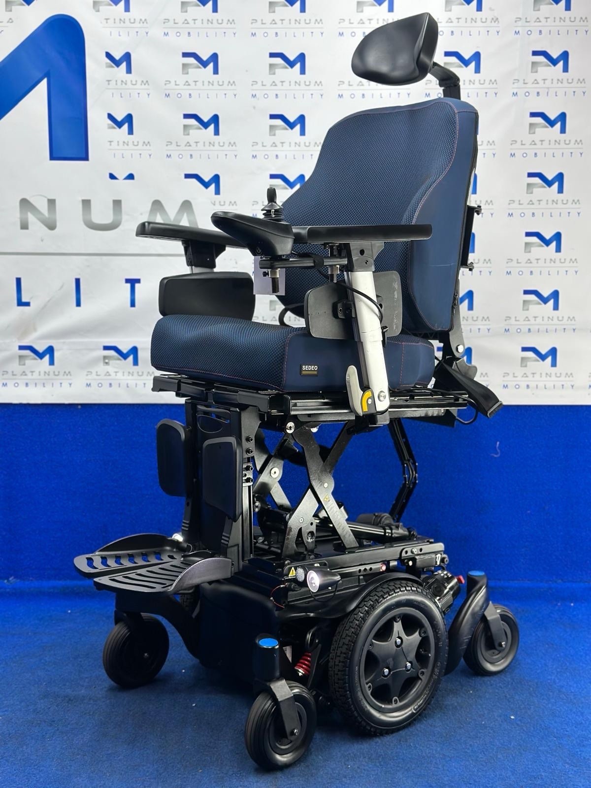 Quickie Q500 M Powerchair – 6mph Riser Electric Wheelchair by Sunrise (916)