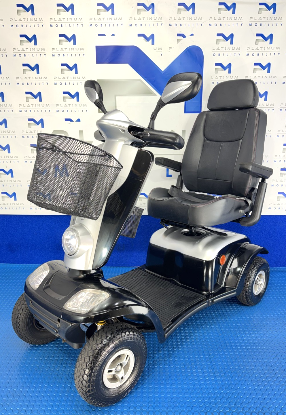 Kymco Maxi 4 Wheeled Mobility Scooter New Batteries, Air Tyres, No VAT 8mph 4083