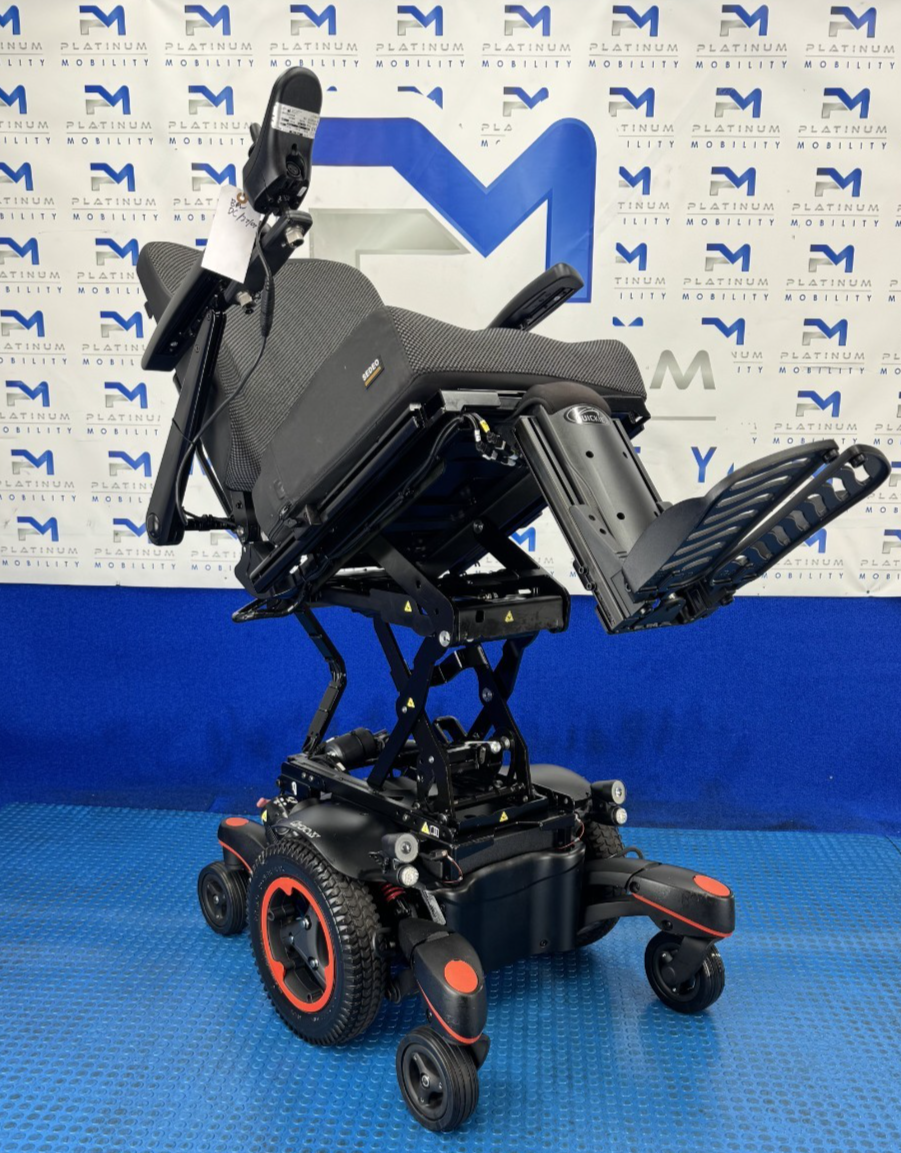 Sunrise Quickie Q700 M 6mph Electric Rise Tilt Legs Recline Wheelchair 2491