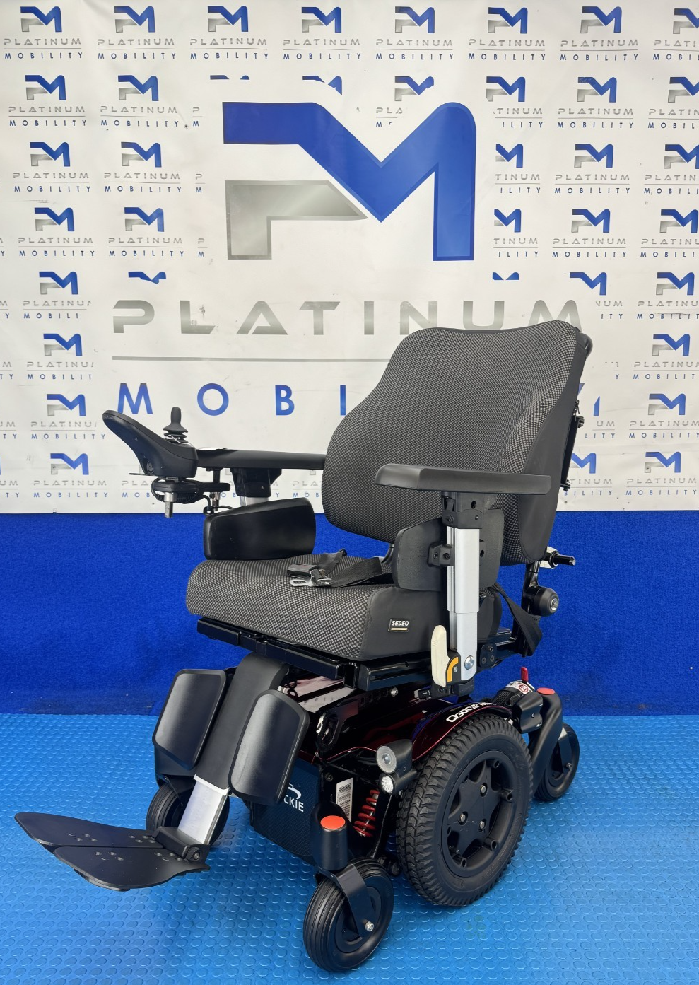 Sunrise Quickie Q300M Mini Powerchair 6mph Electric Wheelchair 2864