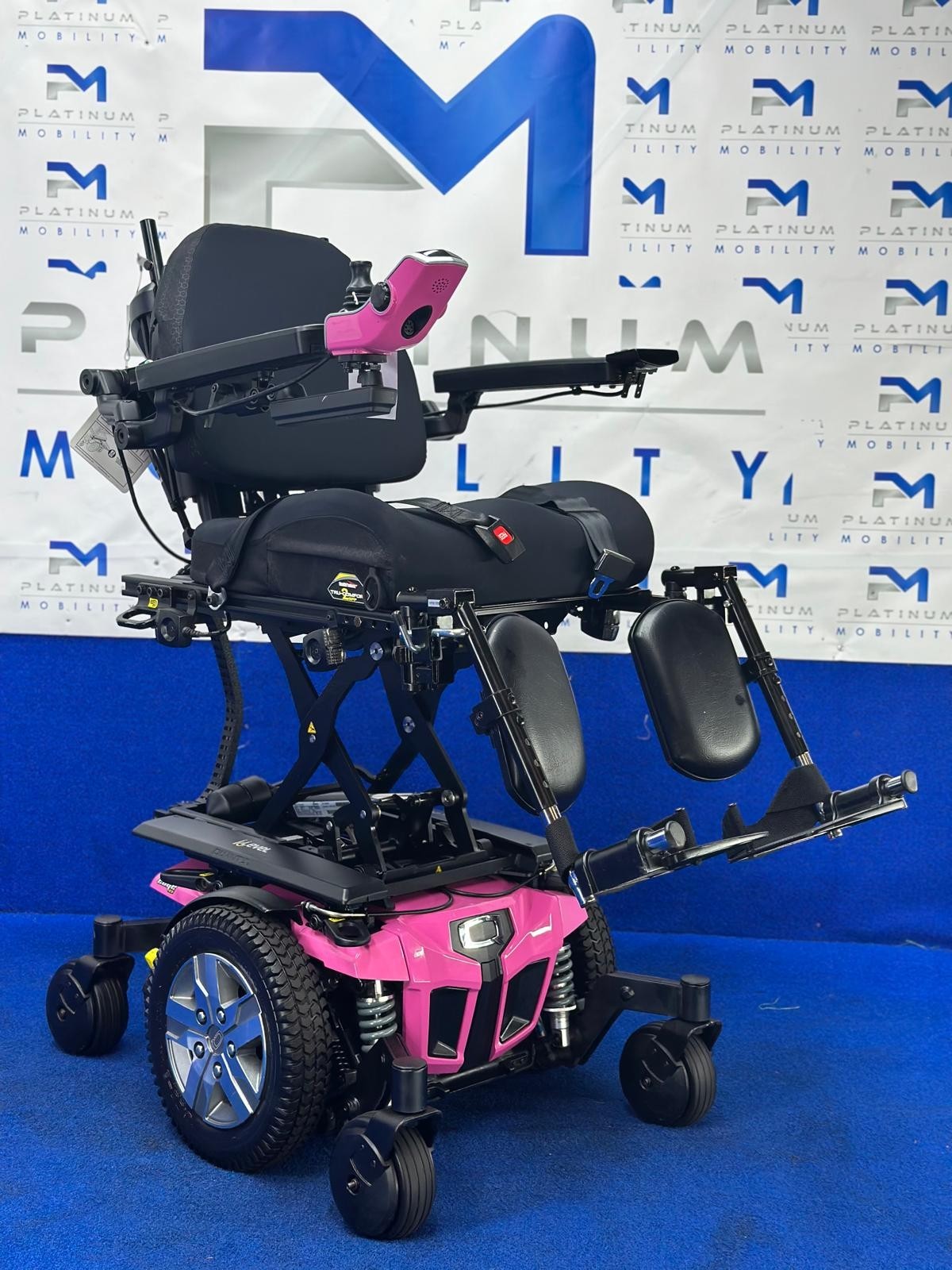 PRIDE QUANTUM Q6 EDGE 2.0 i-LEVEL 6 MPH ELECTRIC MOBILITY POWERCHAIR 1650