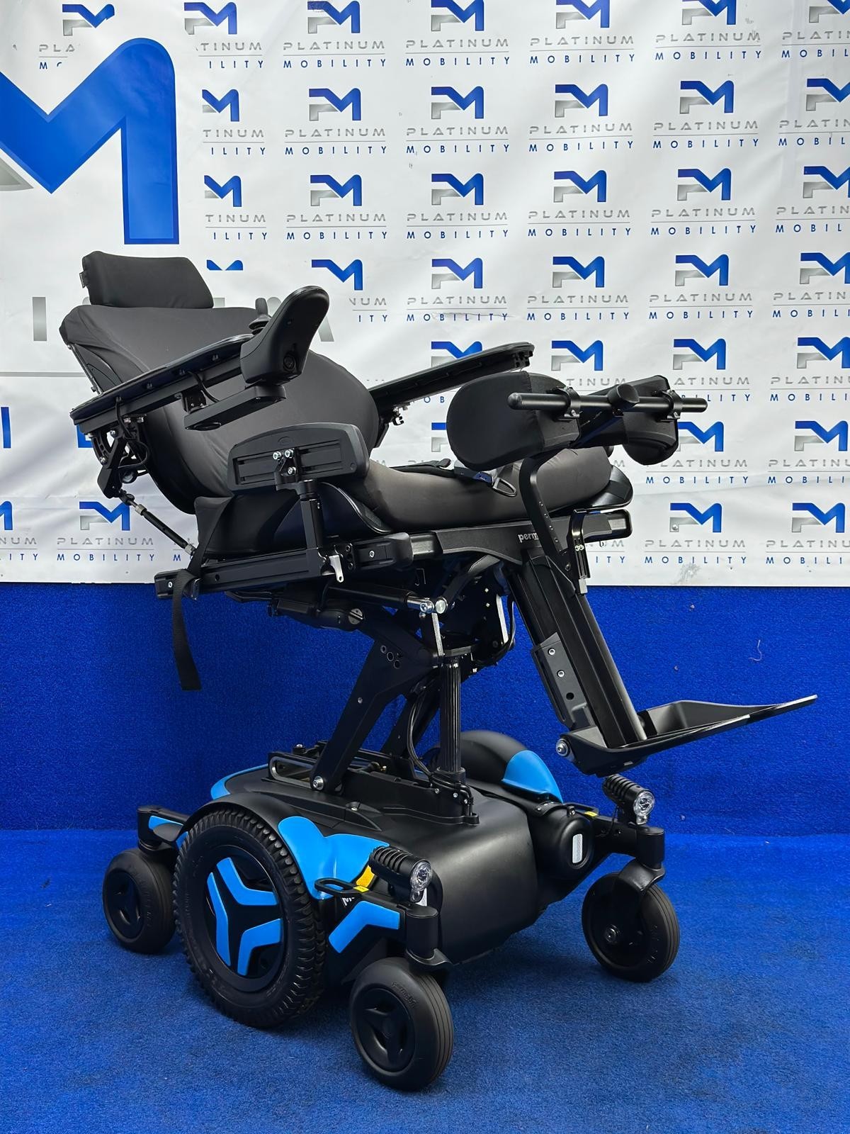 Permobil M3 Corpus 4 mph Electric Wheelchair Powerchair Mobility Standing 736