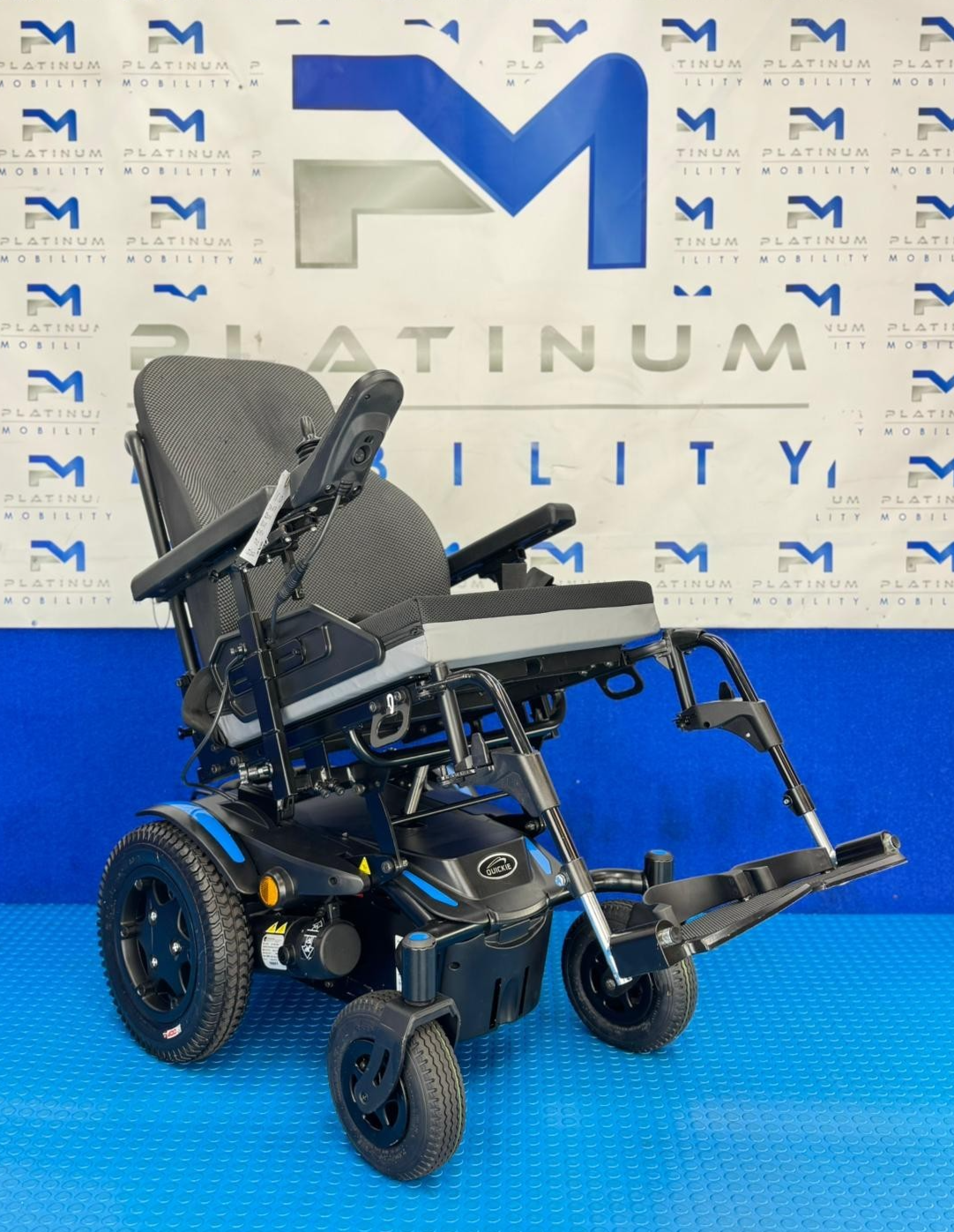SUNRISE Q200 R RWD 4MPH ELECTRIC WHEELCHAIR MOBILITY SCOOTER POWERCHAIR 1810