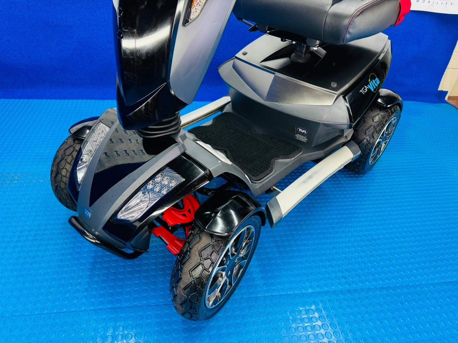 TGA Vita S Sport Electric Mobility Scooter All Terrain Road Legal 8mph 1845