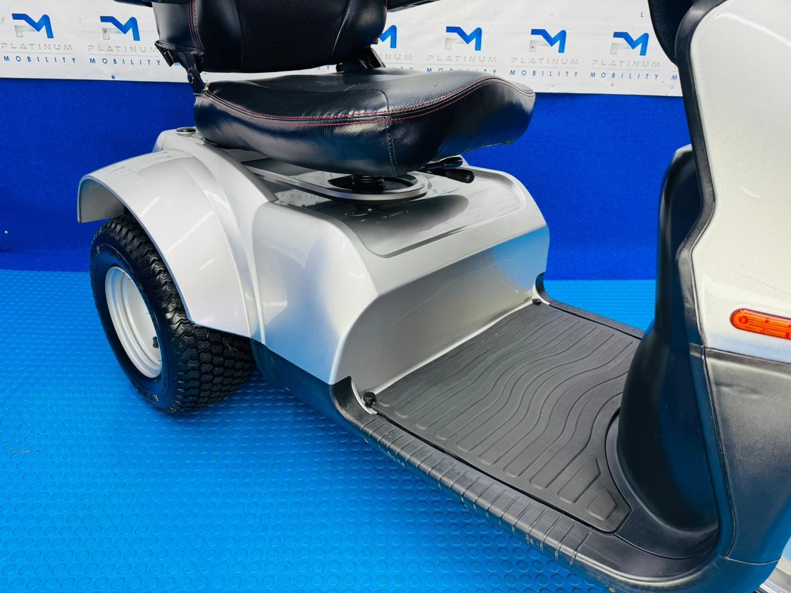 TGA Breeze S3 GT 8MPH LARGE Mobility Scooter All Terrain 1582