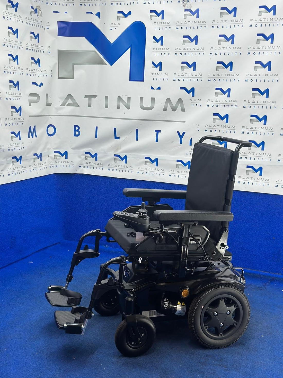 Quickie Q100R Powerchair – 4mph Small Electric Wheelchair by Sunrise (1267)