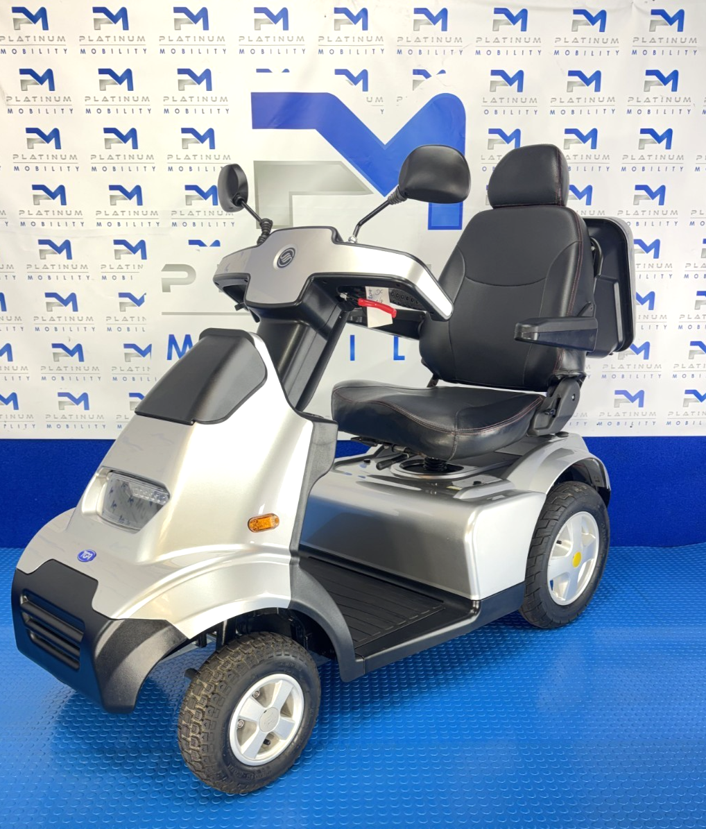 TGA Breeze S4 MAX SPEED 6MPH MAX WEIGHT 39 STONE All Terrain Scooter 1789
