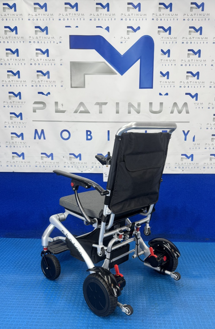 Carbon Fibre Ultra Lightweight Powerchair 15.8kg. Motion Photon Powerchair 2422