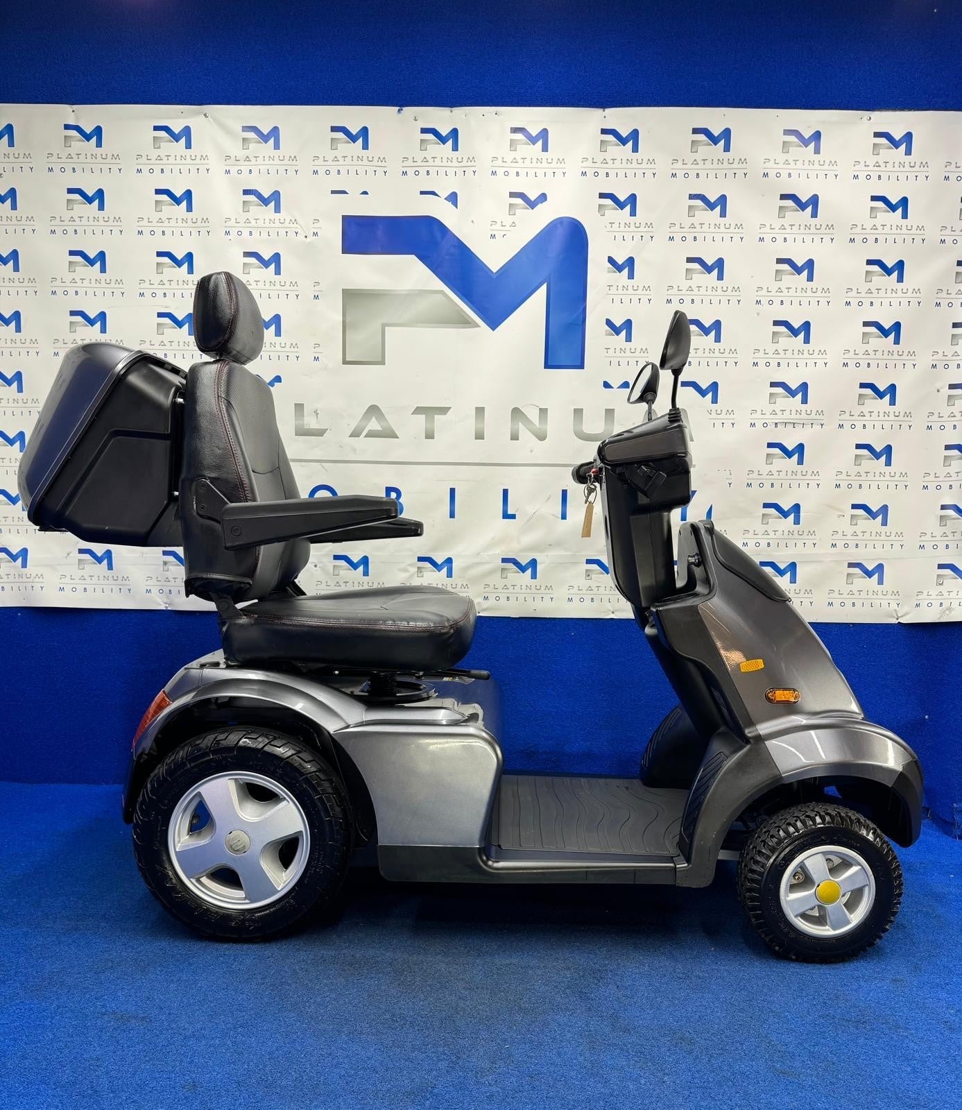 2022 TGA Breeze S4 8MPH All Terrain Mobility Scooter Immaculate Condition 1800