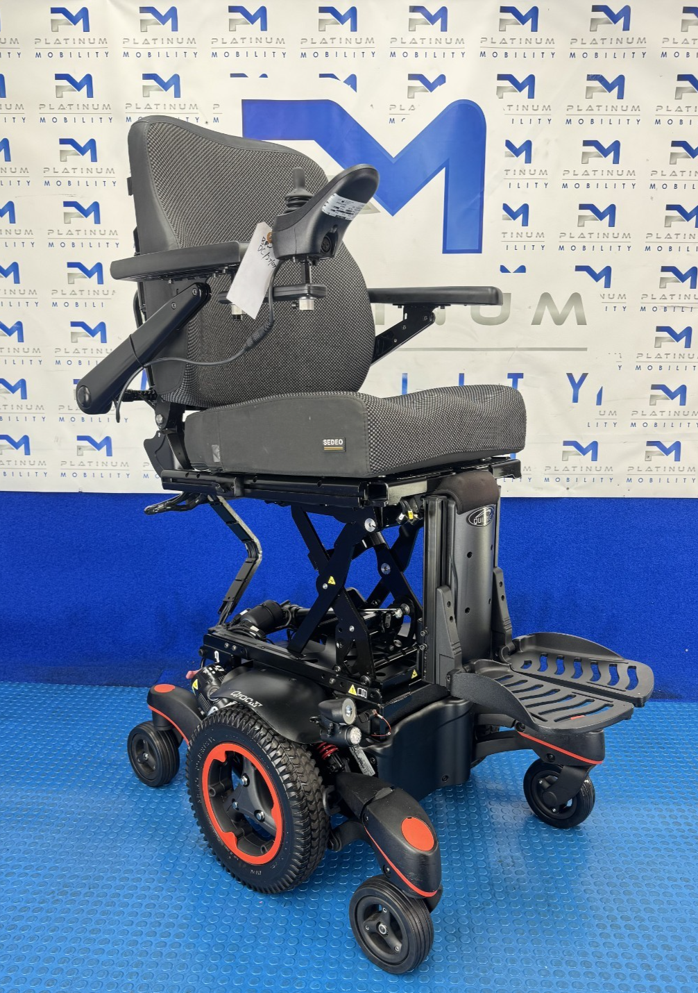 Sunrise Quickie Q700 M 6mph Electric Rise Tilt Legs Recline Wheelchair 2491