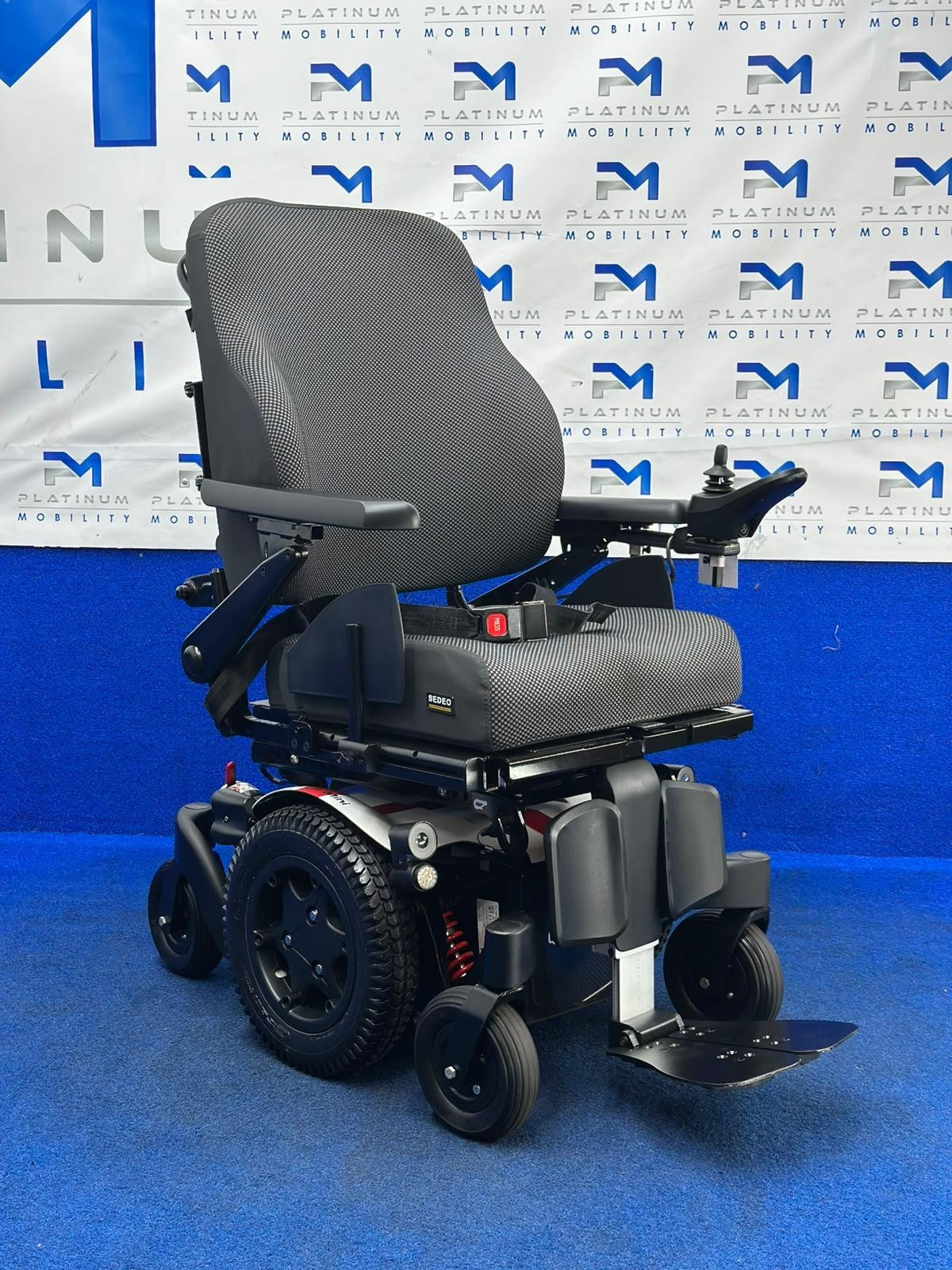 Quickie Q300 Mini Powerchair – 6mph Riser Electric Wheelchair by Sunrise (1485)