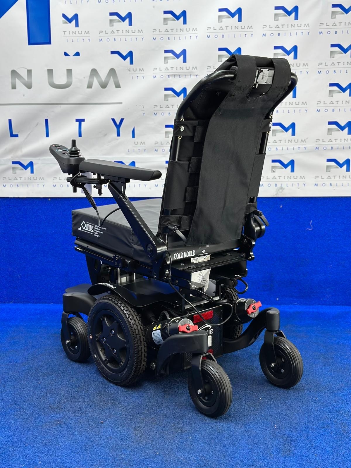 QUICKIE Q300 M MINI 4 MPH ELECTRIC MOBILITY POWERCHAIR ELECTRIC WHEELCHAIR 1449