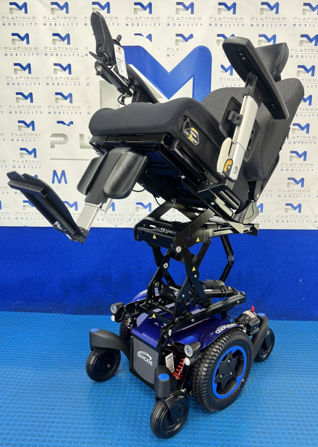 SUNRISE QUICKIE Q300M 6MPH ELECTRIC RECLINE RISER TILT POWERCHAIR 2447