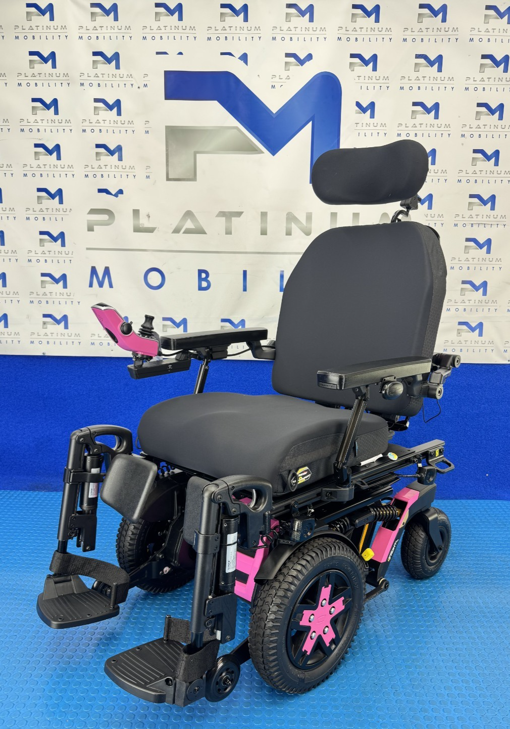 Quantum HD Pride 4 front 2 Electric Wheelchair TILT 4mph 2764