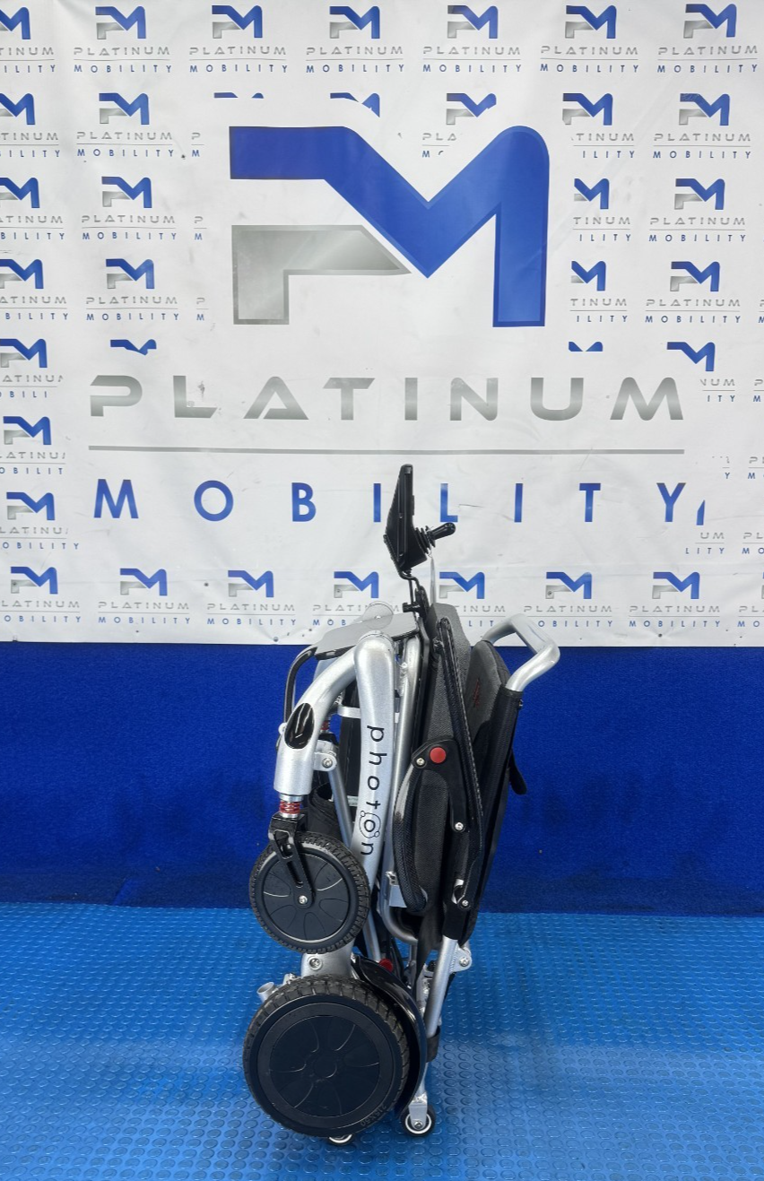Motion Photon Ultra-Lightweight Folding Wheelchair 4mph 15.8kg 2565