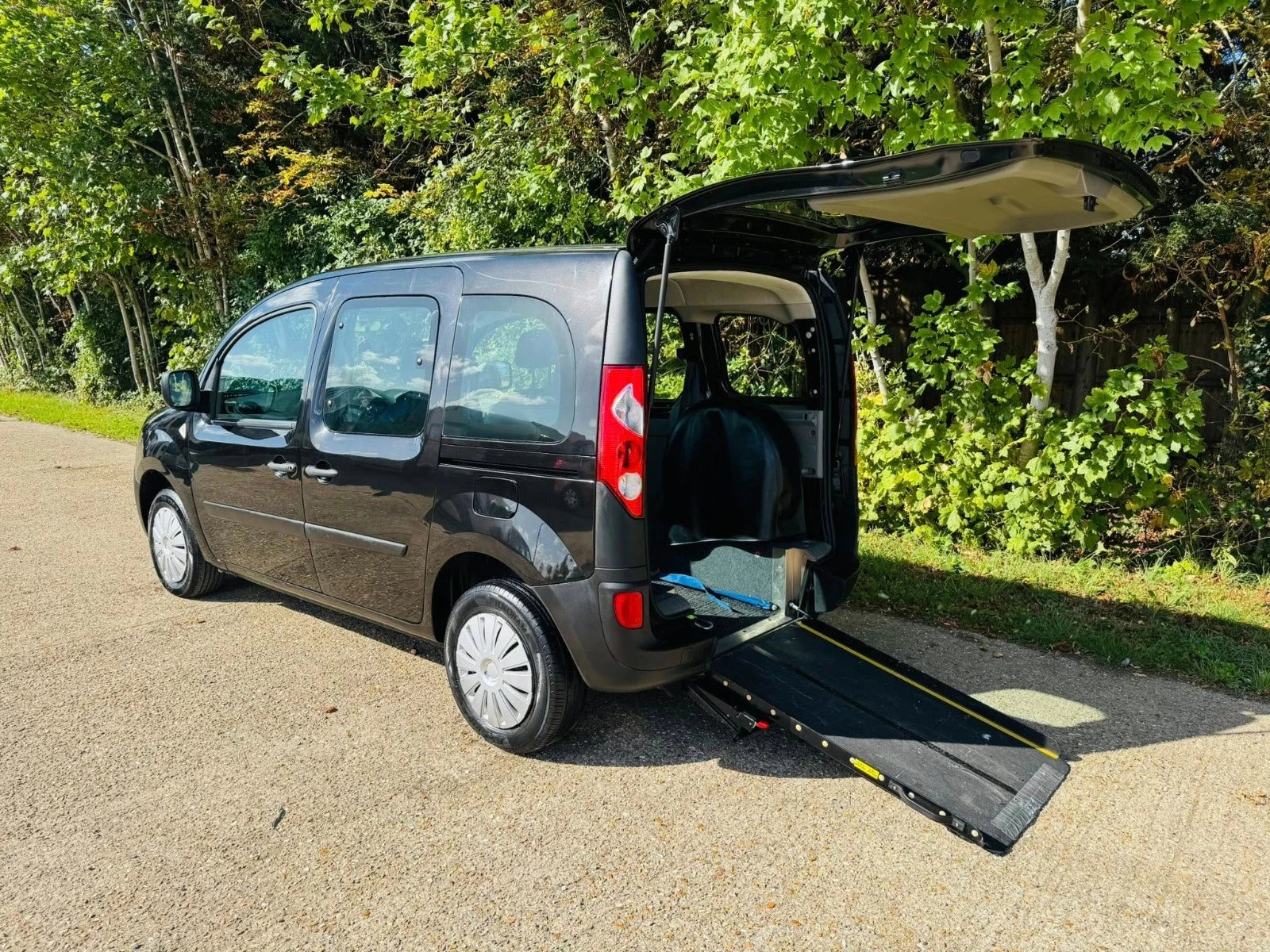 2011 Renault Kangoo WAV – Automatic Petrol – Only 50,000 Miles - Wheelchair Van