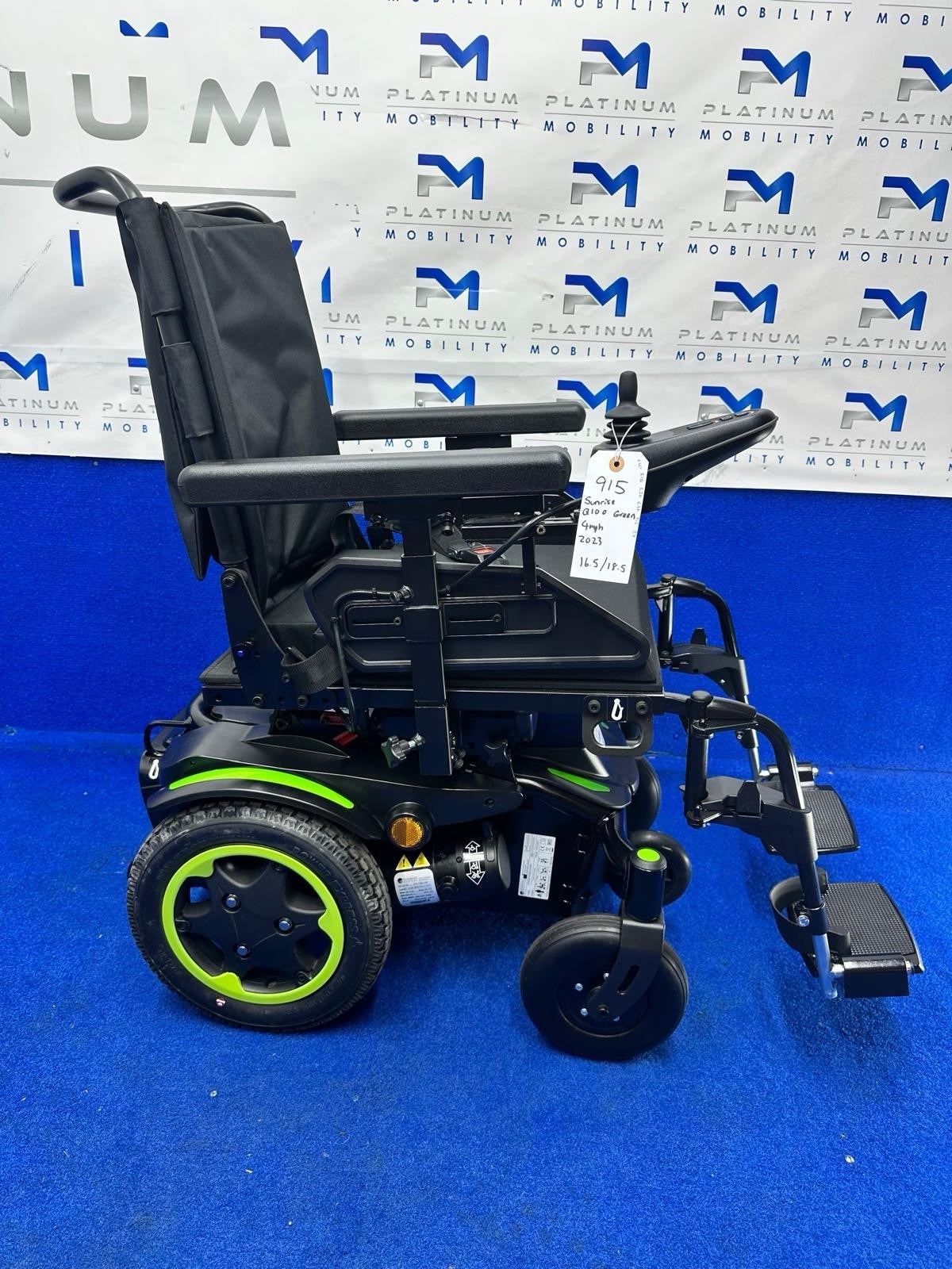 2022 Quickie Q100 R with Standard Seating Powerchair Electric Wheelchair 4 Mph