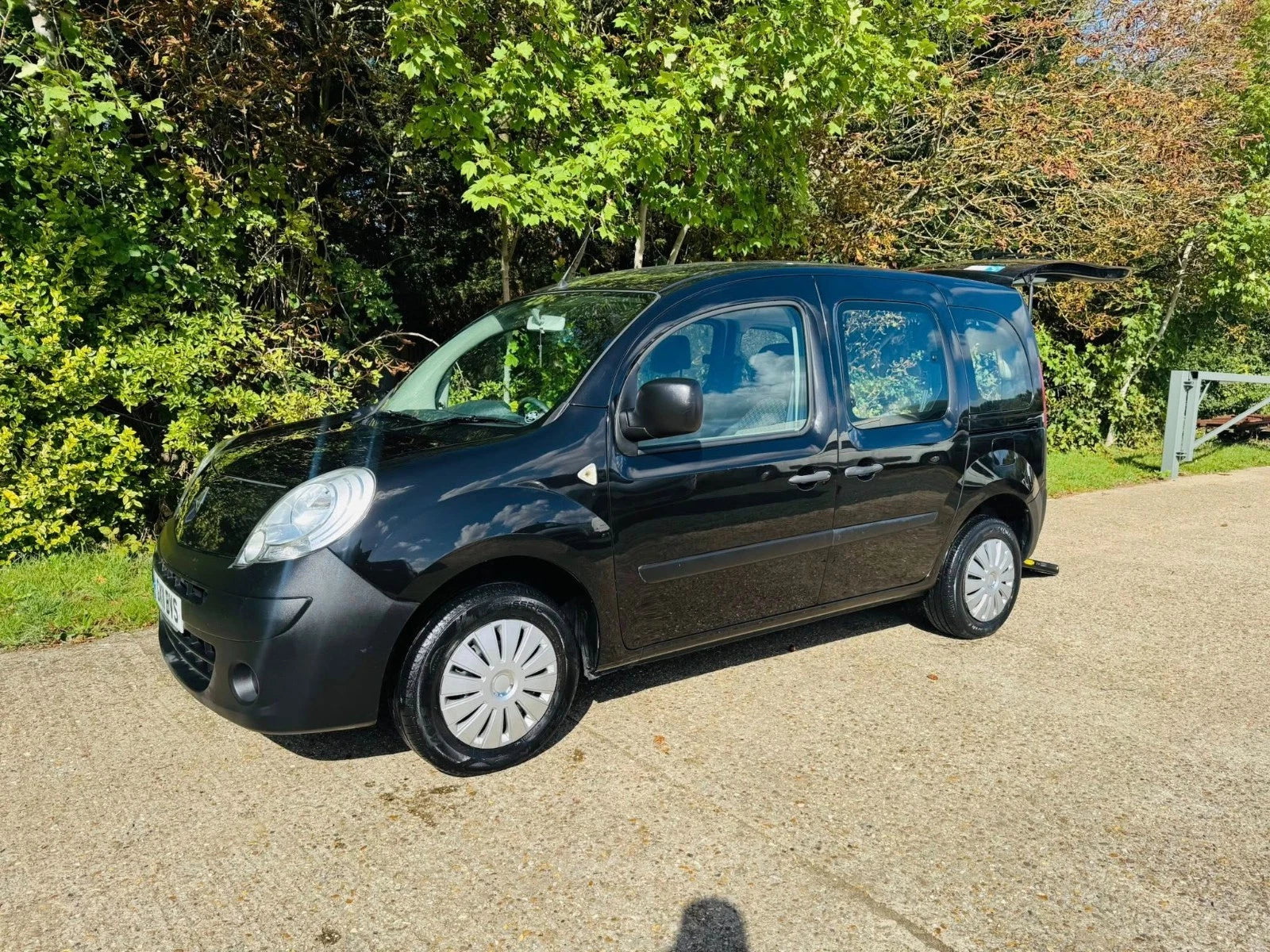 2011 Renault Kangoo WAV – Automatic Petrol – Only 50,000 Miles - Wheelchair Van