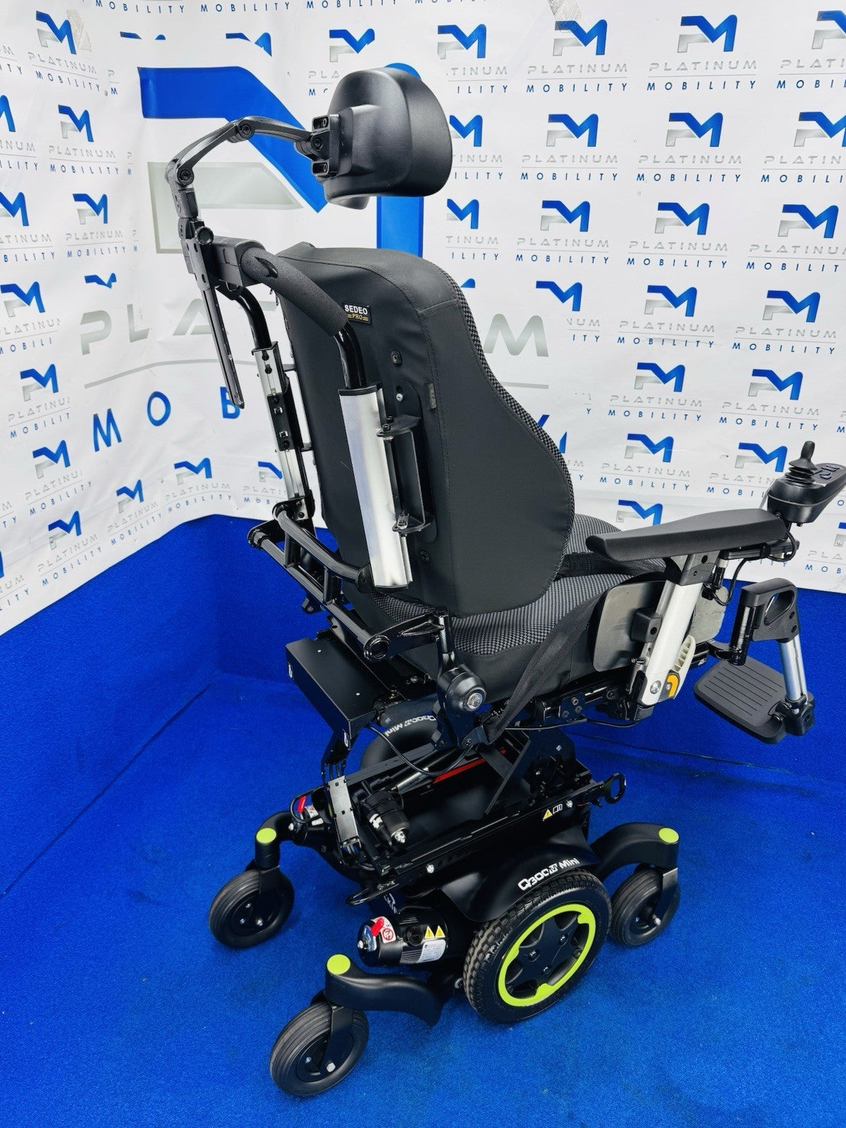 QUICKIE Q300 M MINI 4 MPH ELECTRIC MOBILITY POWERCHAIR ELECTRIC WHEELCHAIR 926