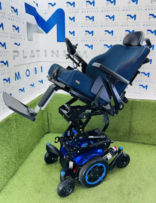 2023 QUICKIE Q300 M MINI 4 MPH ELECTRIC MOBILITY POWERCHAIR ELECTRIC WHEELCHAIR