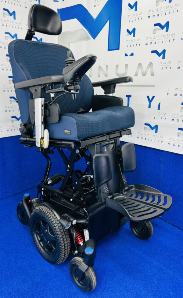 2022 SUNRISE QUICKIE Q500 M 6MPH ELECTRIC RISE MOBILITY POWERCHAIR WHEELCHAIR M2 - Image 3