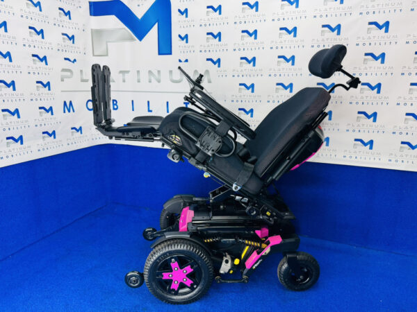 2023 Quantum 4Front 2 HD Powerchair 6 MPH ELECTRIC WHEELCHAIR *Looks BRAND NEW* - Image 2