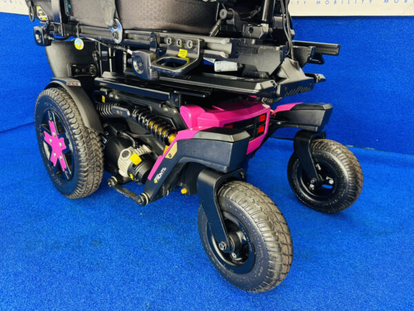 2023 Quantum 4Front 2 HD Powerchair 6 MPH ELECTRIC WHEELCHAIR *Looks BRAND NEW* - Image 6