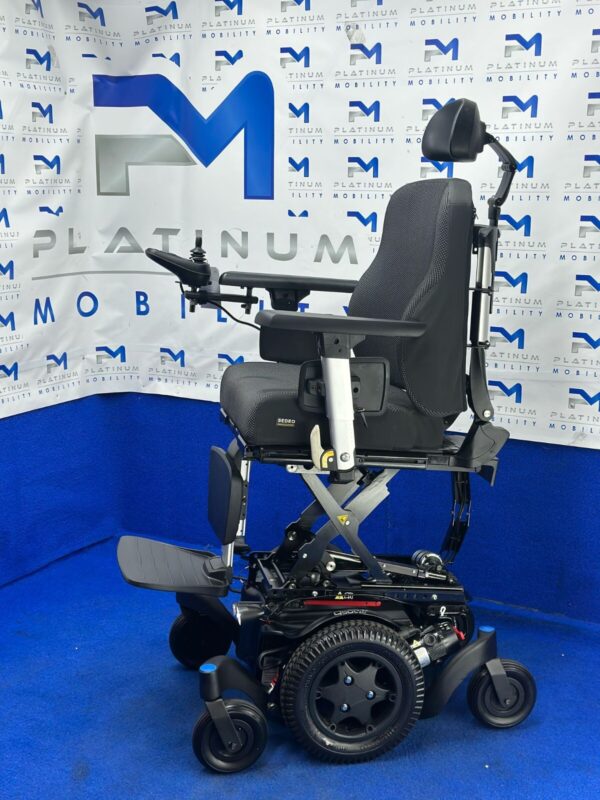 2023 SUNRISE QUICKIE Q500M 6MPH ELECTRIC RISE MOBILITY POWERCHAIR WHEELCHAIR 985 - Image 2