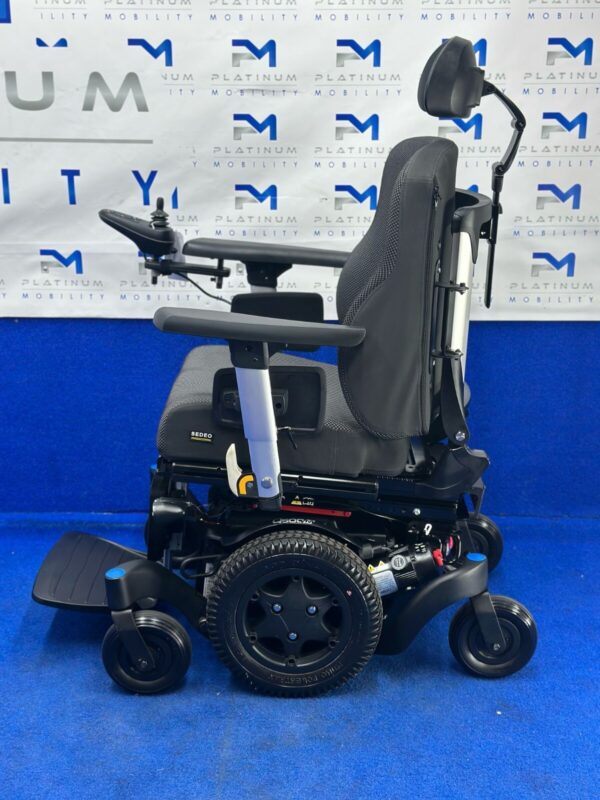 2023 SUNRISE QUICKIE Q500M 6MPH ELECTRIC RISE MOBILITY POWERCHAIR WHEELCHAIR 985 - Image 7