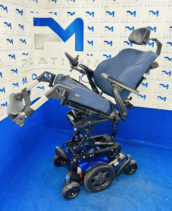 QUICKIE Q300 M MINI 4 MPH ELECTRIC MOBILITY POWERCHAIR ELECTRIC WHEELCHAIR 1051