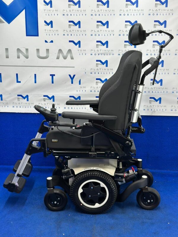 Quickie Q300M Mini MWD 6mph Powerchair - Electric Rise and Tilt - Image 8