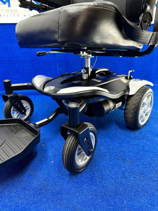 2023 Rascal Razoo With Manual Recline Electric Wheelchair Powerchair LOOKS NEW - Image 5