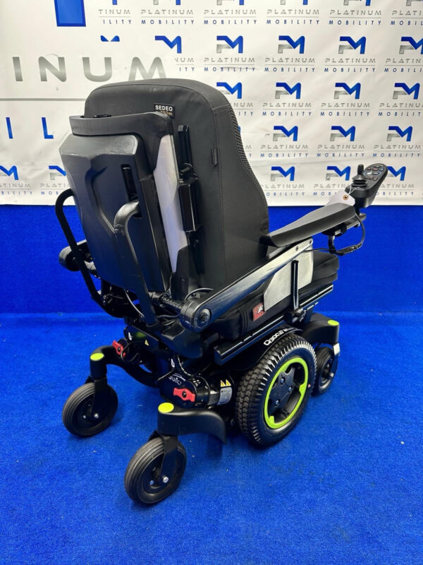 SUNRISE QUICKIE Q300 MINI 4MPH ELECTRIC WHEELCHAIR MOBILITY POWERCHAIR M2 900 - Image 3